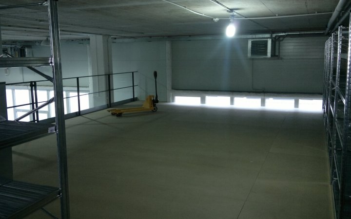 Válcovaná a policová plošina